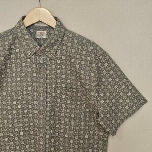 NWOT Faherty Sundried Sage Emblem Short-Sleeve Breeze Shirt L